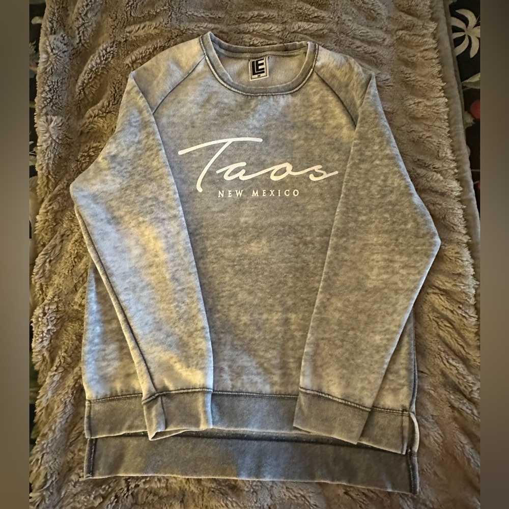 Comfy Taos New Mexico gray sweater
